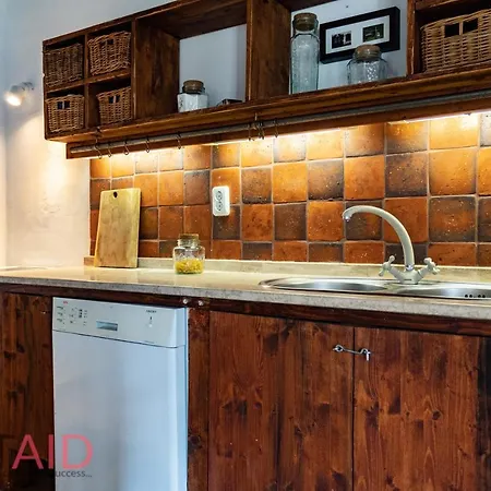 Harmony Hillside - Hostaid Apartment