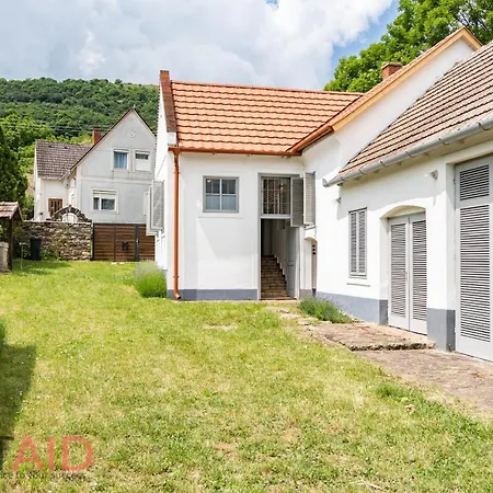 Apartment Harmony Hillside - Hostaid